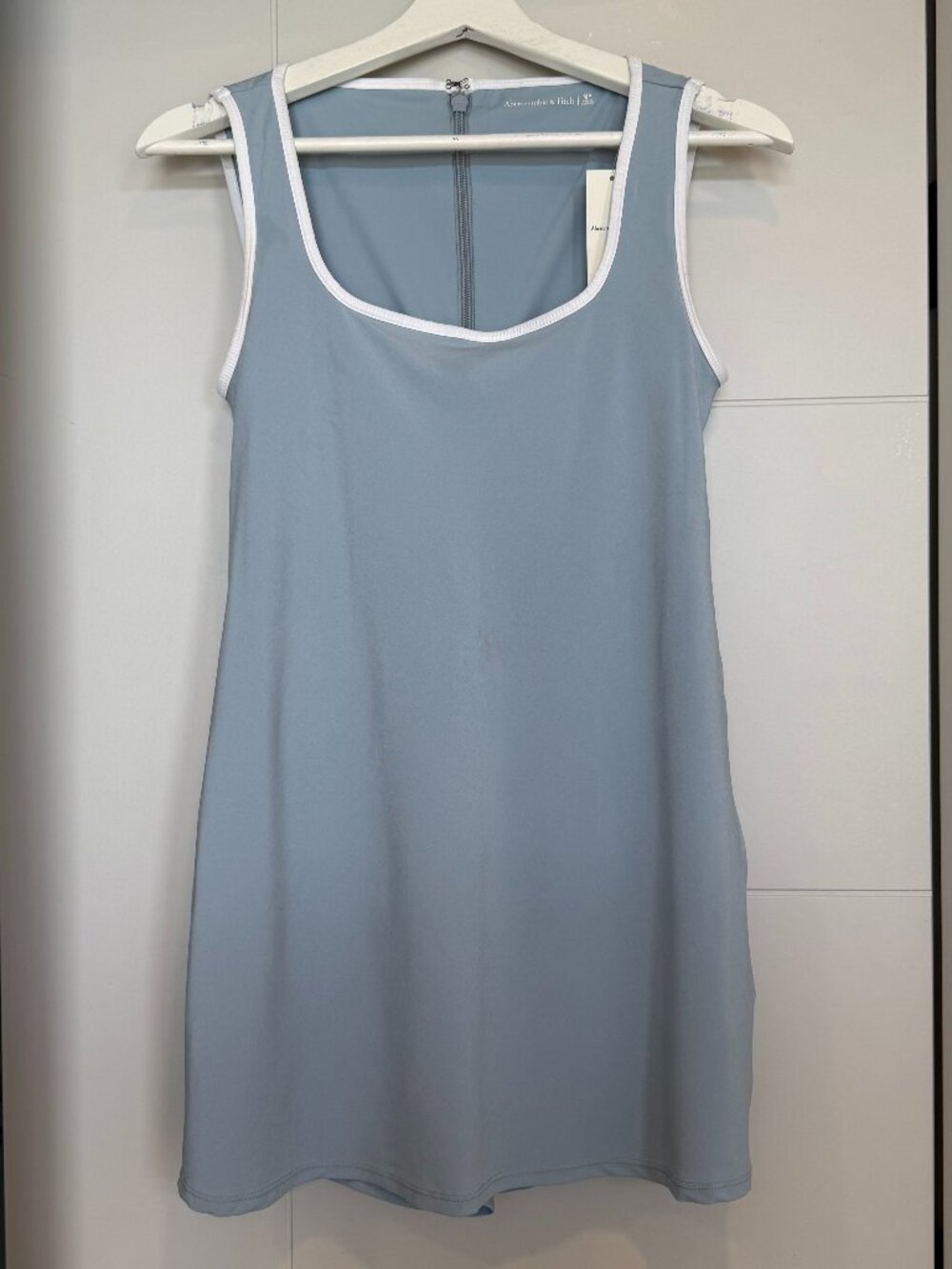 Abercrombie Active Mini Dress size Medium Petite